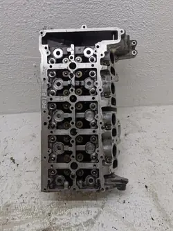 BMW Cylinderhuvud OEM 7781102 för 5-serie F10/F11