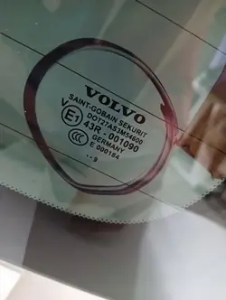 Vitre arrière OEM 0010908821 pour Volvo XC60 I (2007-2019)