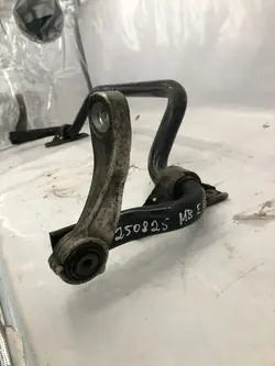 Mercedes etuohjaussauva OEM A2053232800