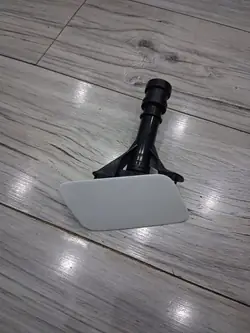 Höger strålkastartvätt OEM 8S0955276 för Audi TT 8S