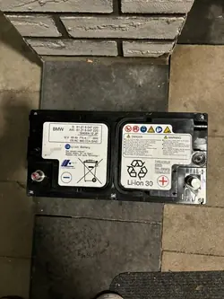 Batería de Litio-Ion OEM 8047220 70Ah para BMW M3/M4