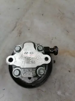 Pompe hydraulique Hyundai OE 57100 3K010