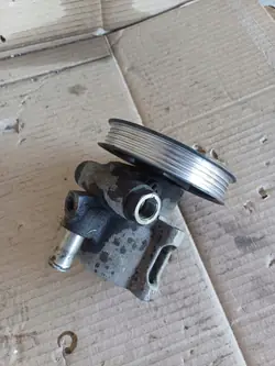 Ohjaustehostinpumppu Skoda Felicia 98 1.9 D