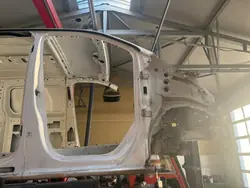 OEM EXPERT III Estribo Derecho y Cuarto de Pavón