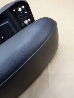 Volvo V40 tunnelin käsinoja OEM 31403336 - Nahka