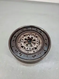 Volante de Dupla Massa VW Passat B8 03N105266E