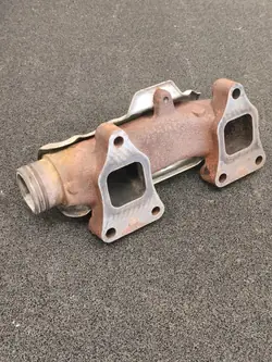 Coletor de escape dianteiro OEM 51081016363 para MAN