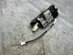 Fram vänster lås Peugeot 208 9688080080