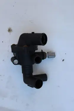 Carcasa de termostato Ford Transit