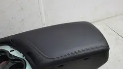Dodge Challenger 2015 Käsinojatunneli OEM