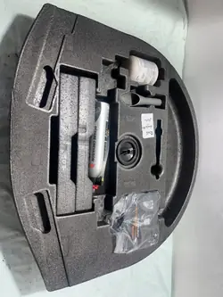 OEM ZESTAW NAPRAWCZY KOŁA ZAPASOWEGO POMPKA STYROPIAN KOMPLET FORD KUGA MK2 12-16R 13R