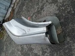 Nissan Note E11 Partie arrière droite de seuil coupée