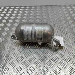 BMW 7 G11 G12 2017 Achter luchtveringtank OEM 6861933