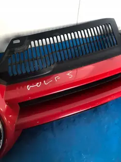 Volkswagen Golf V 2005 Grille OEM 1K0853655A