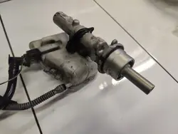 Réservoir de liquide de frein OEM 460910323R Trafic III