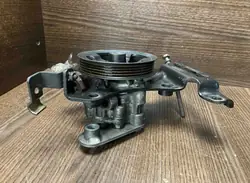 Pompe de direction assistée Toyota OE 44310-28270 - Occasion