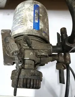 Sécheur d'air Wabco 4324100347 pour système pneumatique
