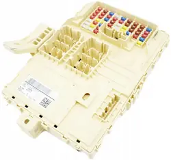 Kia Ceed III Caixa de Fusíveis UO013 919S0-J7771