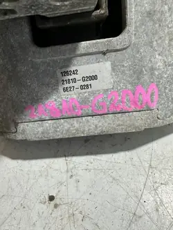 KIA NIRO Moottorin Kiinnike OEM 21810G2000 - Käytetty