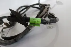 Mercedes W204 Pyrotekniinen puristin OEM 2044405736-1