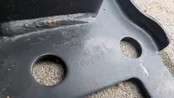 Volkswagen OE Etupuskuri