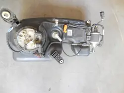 Audi Q7 AdBlue-säiliöpumppu OEM 4L0131878J