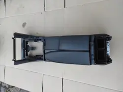 Keskikonsoli käsinoja OEM podlokietnik w212 - bm1 Mercedes