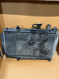 Toyota Yaris Verso I 1.4 D4D Radiateur Ventilateur Boîtier Set OEM Mefjuu
