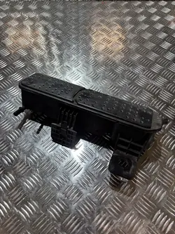Bränsle kol filter Citroen C3 IV 24- 1.2 THP OEM 9845802780