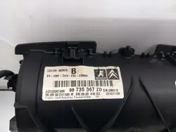 Écran Navi Peugeot 5008 96 735 367 ZD