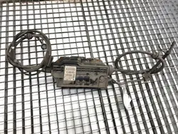 Sähköinen käsimäntäjarru OEM 6868514 BMW F16 SUV:lle