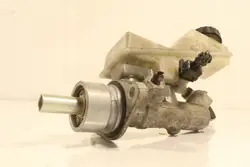 Jarrupumppu Toyota Avensis II T25 2.0 OEM 251134