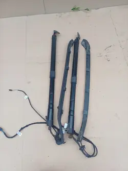 Baklucka Aktuator VW Touareg II 7P