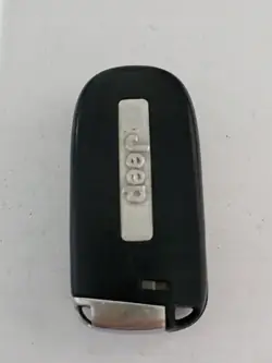 Llave Jeep OEM P68141582 - Estado Usado