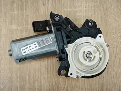 Motor da porta dianteira esquerda Audi A7 C7 4G8837003