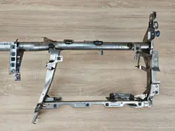OEM RB3BE04545BC Poutre Cadre Console VW Amarok