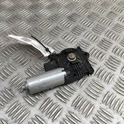 Kattoluukun moottori OEM 2267781 BMW X5 G05 4.4L