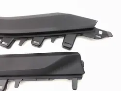 Renault Megane E-Tech 2022 Tunnelin sivukansi OEM 00243870