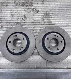 Disco de freio dianteiro Mitsubishi Outlander IV 2021