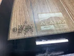 Kleine linke hintere Seitenfenster OEM A1297900590