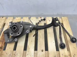 Audi A5 8T A4 B8 2.0 TDI Vänster Framhjulsled 8K0407257AB