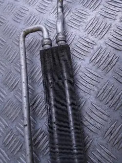 OEM 7 559 960 ohjausjäädytin BMW E60:lle