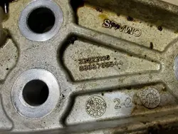 Suporte de motor Volvo OEM 32222100 - Usado