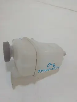 Réservoir de liquide de frein Jeep Wagoneer OEM 68425480AA