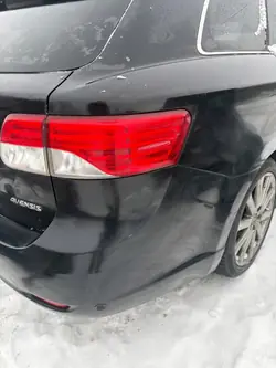 Para-choques traseiro Toyota Avensis T27 OEM - Estado usado