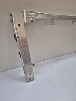 Untere Kühlerstütze OEM 8737263 für BMW/MINI