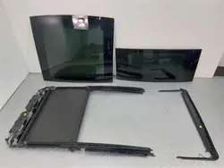 Teto solar OEM LJ6B-F500A66-AA para Ford Kuga III 2020-