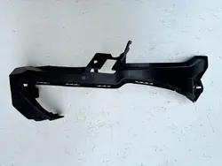 Suporte de para-choque direito Subaru 57707AL060