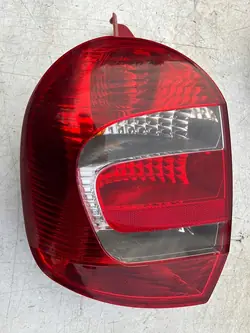 Lámpara trasera izquierda completa Renault Modus Lift OEM 8200658411