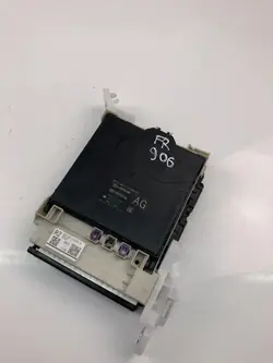 Toyota Mukavuusmoduuli OEM 8922102A50 RAV4 V:lle